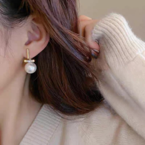 2025_08_WhatsApp-Image-2025-08-26-at-10.08.52-AM_cleanup Elegant Pearl Drop Earrings for Women